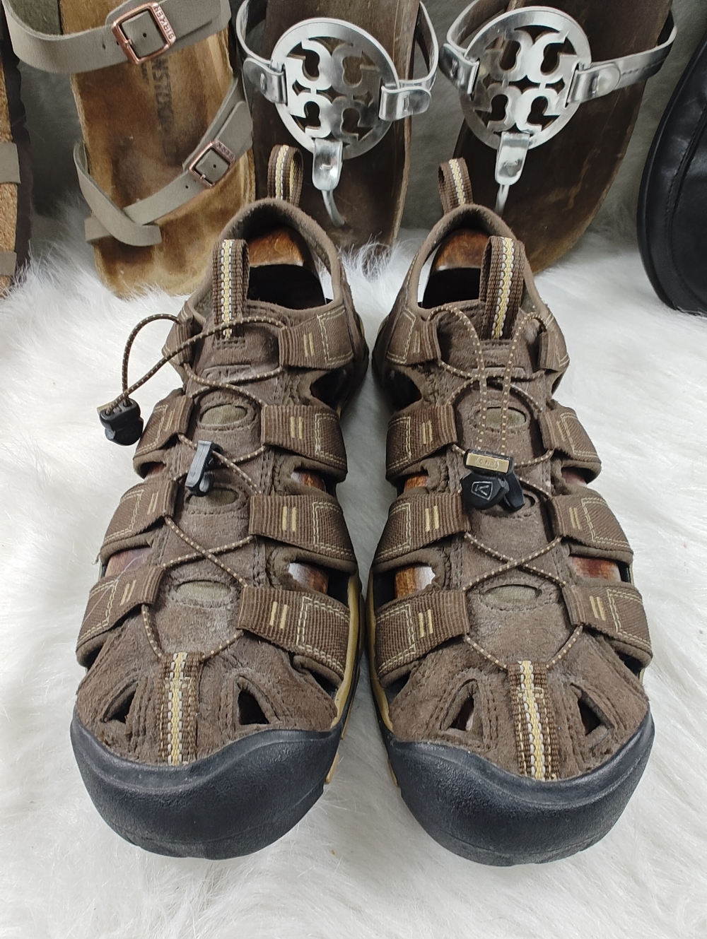 Keen Men hiking trail waterproof sandals Brown and Yellow Men's size 11